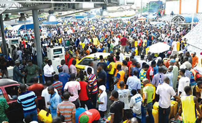 Fuel scarcity: Man slumps, dies after long hours in Ibadan filling station