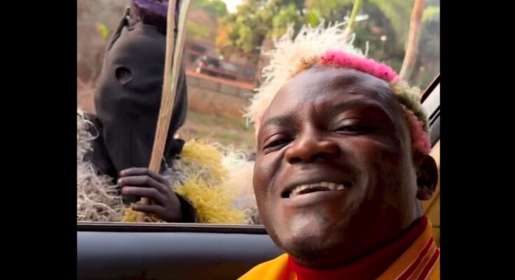 Zazu Crooner, Portable Excited As Masquerades Sings His Songs (VIDEO)