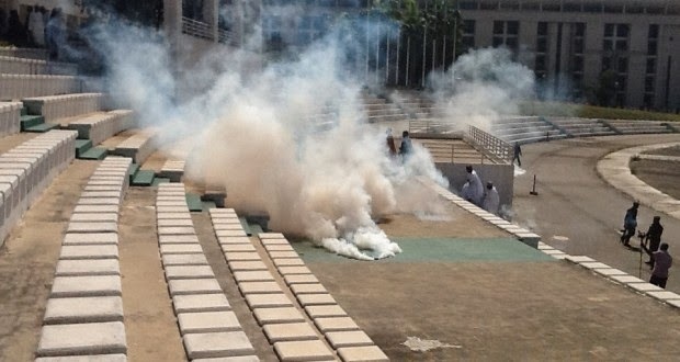 Osun School Pupils Hospitalised After Inhaling Teargas Fired By Police