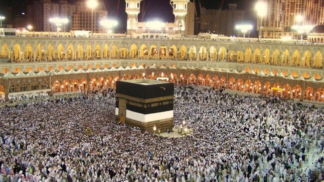 FG approves three airlines to airlift 2024 hajj pilgrims