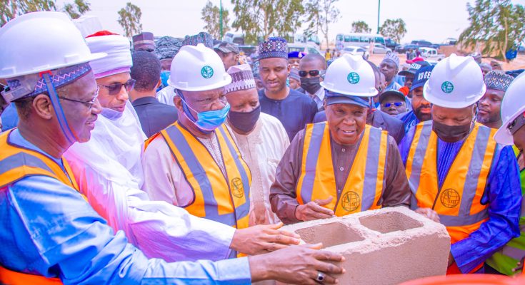 Gov Inuwa joins Housing Minister to flag off construction of 250 units estate