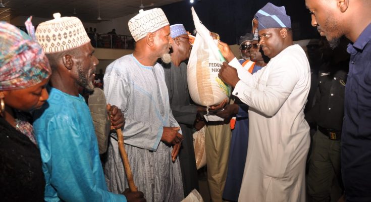 Council Chairman distributes food items to AMAC residents