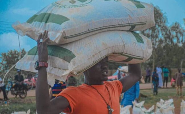 Miscreants loot truckload of fertiliser in Adamawa