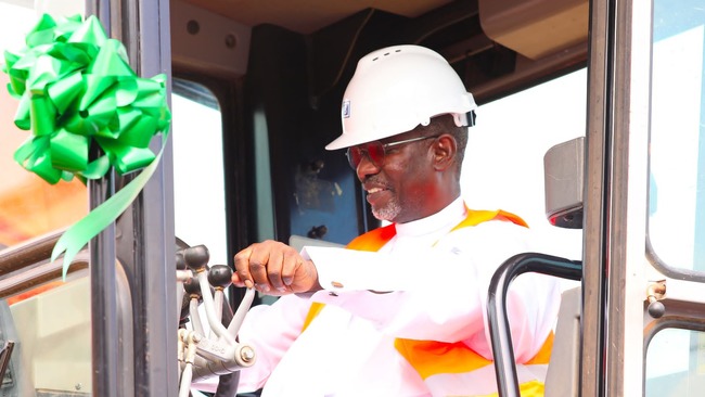 Akpabio flags off construction of 4.4km Obafemi Awolowo Way in Abuja