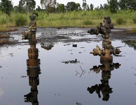 Panic in Bayelsa community, Akwa Ibom oil communities, Niger Delta, Pollution, ERA, HYPREP, Bayelsa communities, oil