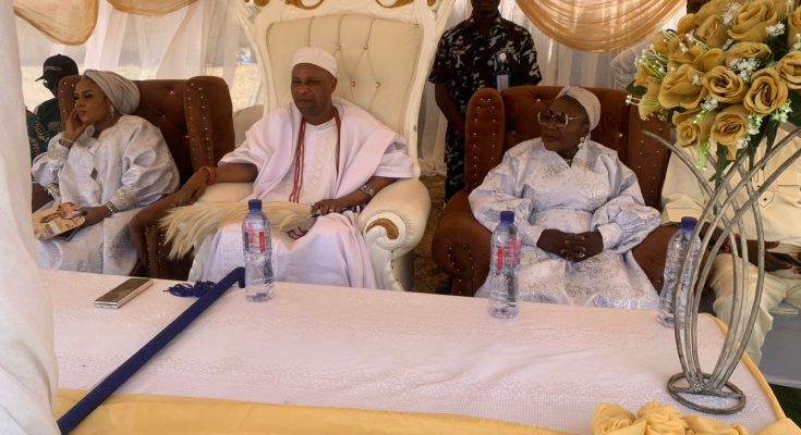 Osun monarch organises Christmas party for children