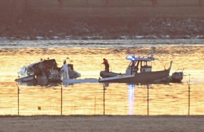 'We're switching to recovery operation,' US official says no survivor in Washington DC plane crash