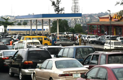 Motorists groan over, Fuel queues resurface in Abuja, Price, scarcity