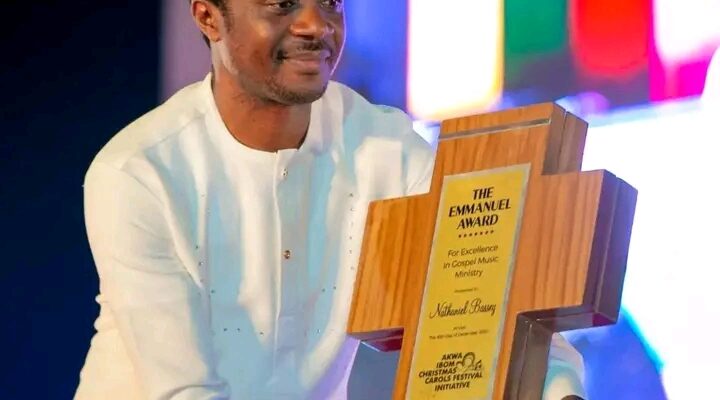 Nathaniel Bassey bags 'Emmanuel Excellence Award' in Akwa Ibom