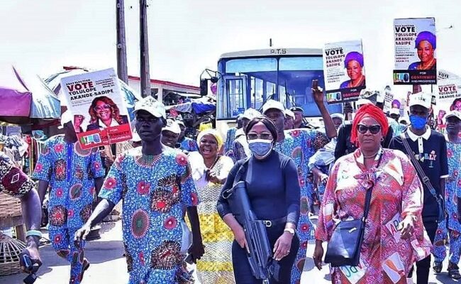Oluyole residents commend Akande-Sadipe for matching promises with achievements