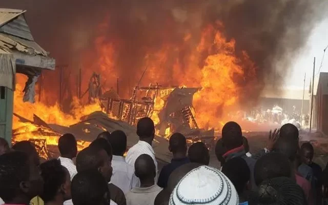 Angry mob attack fire fighters in Onitsha for late arrival
