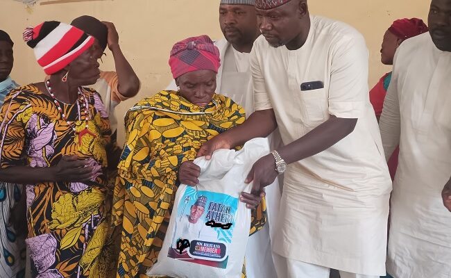 Foundation gifts food items, cash to 500 widows, vulnerable women in Bauchi