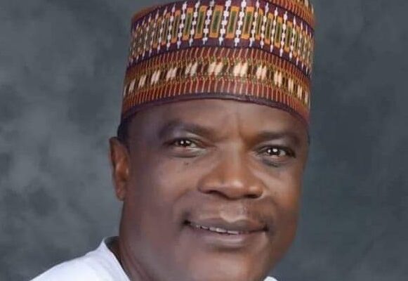 Lawmaker asks Gov Ishaku to pay lecturers