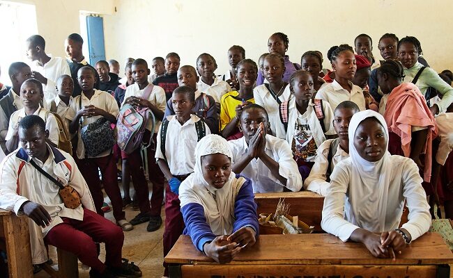 Niger school benefits from Foundation's Teacher Bank project