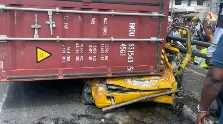 Nine Die As 20ft Container Falls On Commercial Bus In Ojuelegba (Photos)