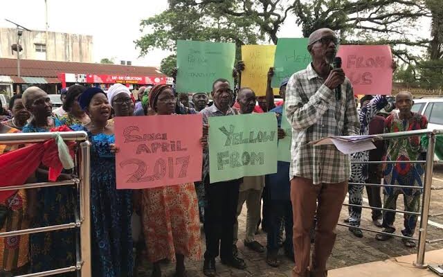 Pensioners lockdown Benin over unpaid gratuities