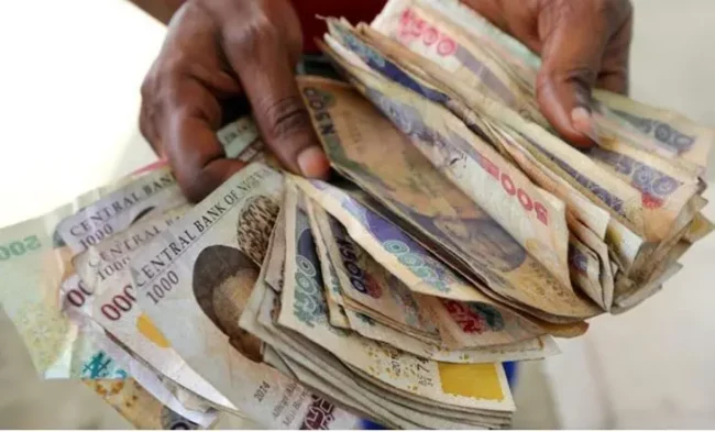Residents raise alarm over rejection of old notes in Akwa Ibom