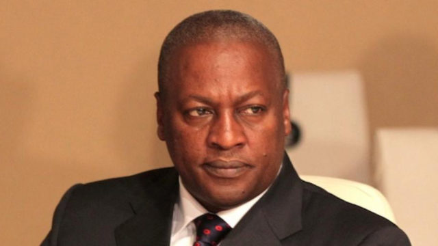 Former Ghanaian President John Mahama leads WAEF election mediation team to Nigeria