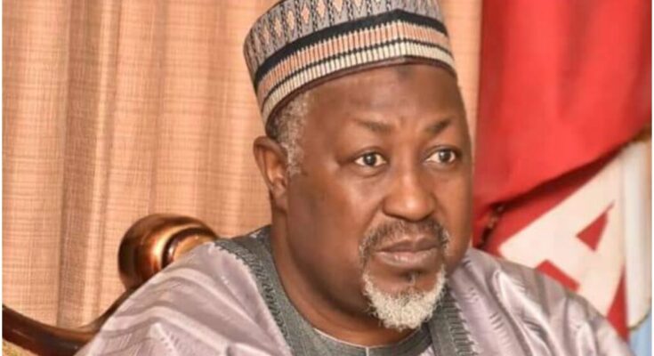 JUST IN: Serving Reps, Badaru's aide dump APC for PDP in Jigawa