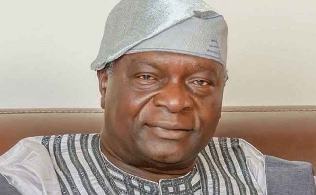 Osun PDP congratulates ex-Gov Oyinlola at 72 
