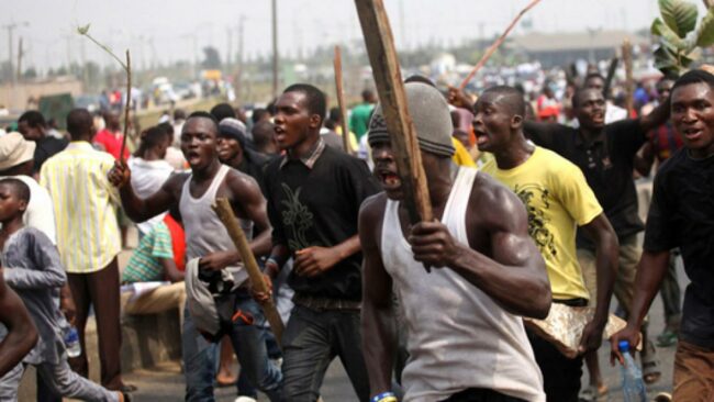 Protests hit P/Harcourt as hoodlums attack motorists