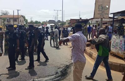 Protests rock Abeokuta over naira scarcity