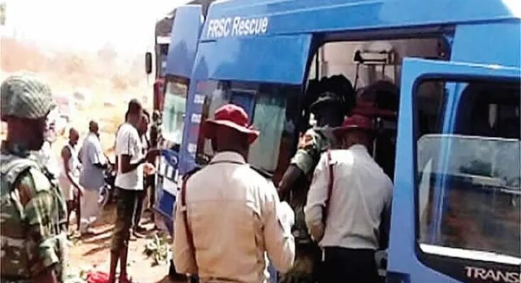 10 Burnt To Death In Oyo-Ogbomoso Road Crash