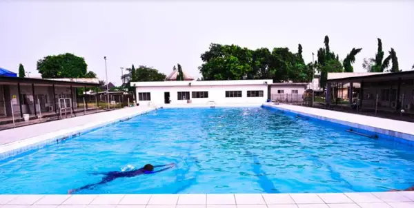 200 Level Student Allegedly Drowns In Swimming Pool