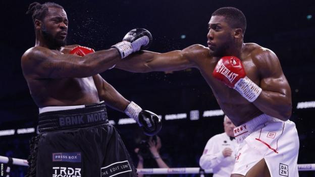 Anthony Joshua Defeats Jermaine Franklin On Points In London