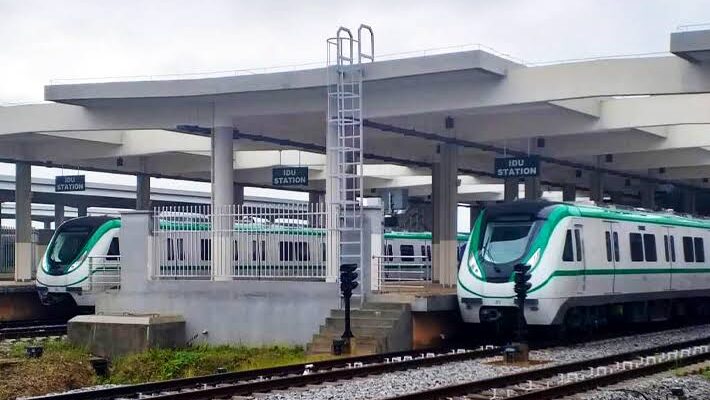 FG to install baggage scanners in railway stations 