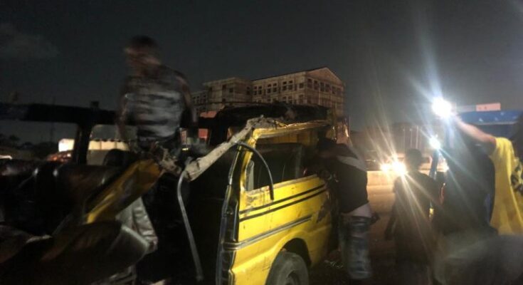 Many Feared Dead As Bus Collides With Trailer In Lagos