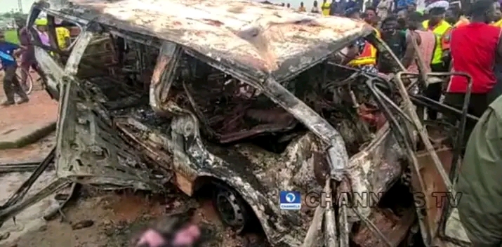 Six Dead As Bus Guts Fire Near Kara Bridge In Lagos