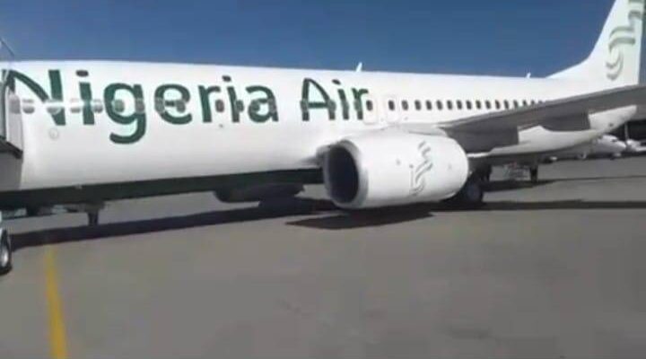 Nigeria Air Plane Lands In Abuja (Video)