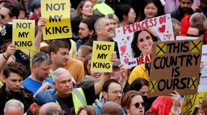 "Not My King", Drama As Police Arrest Protesters At King Charles's Coronation