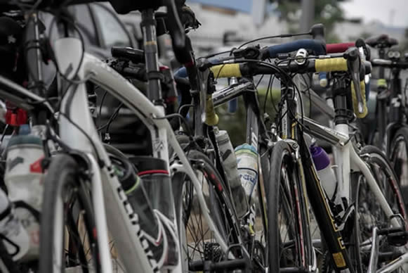 FG Urges Nigerians To Consider Bicycles For Transportation