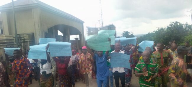 Anambra community rejects traditional ruler over