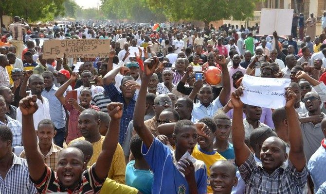 Angry Kano Residents Protest Proposed Military Invasion Of Niger Republic