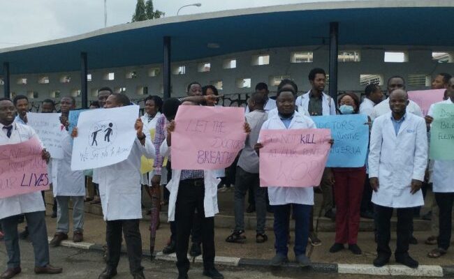 UCH doctors protest assault of female colleague