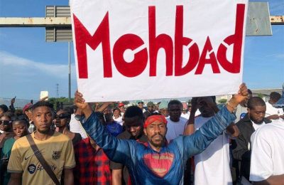 Mohbad: Police Allegedly Disperse Sympathisers With Teargas At Lekki Tollgate (Video)