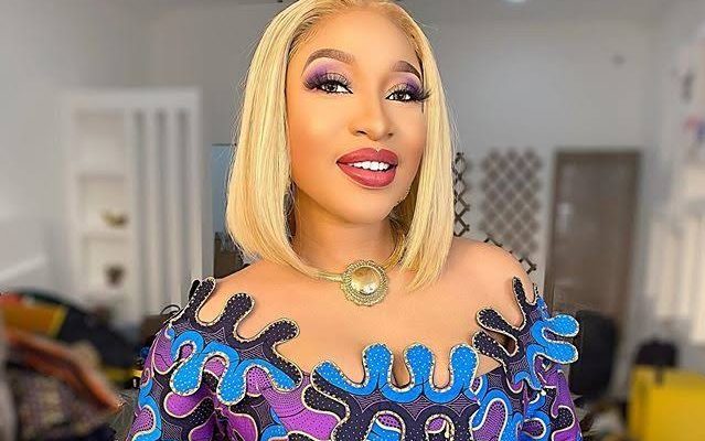 "Sam Larry Tried Sneaking Into Nigeria" – Tonto Dike Alleges (Video)