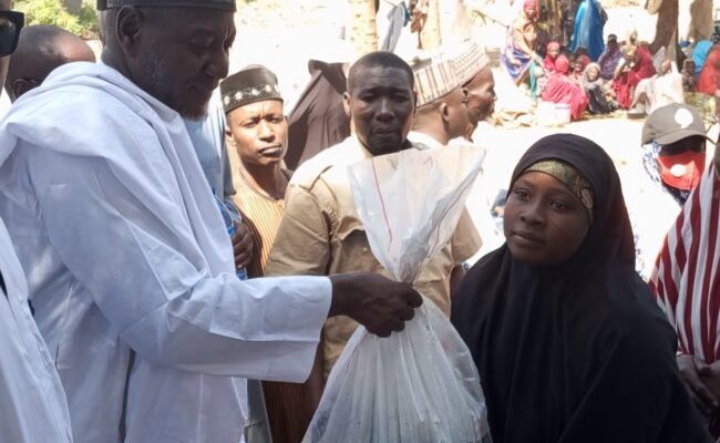 ASUU gifts relief materials to 250 IDPs in Sokoto