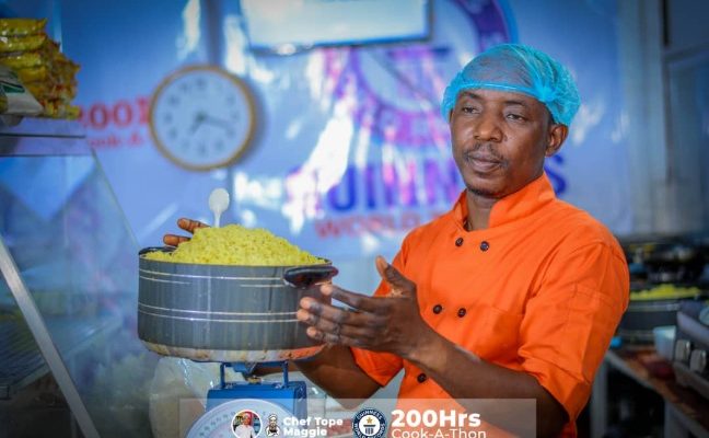 Oyo-based Chef, Tope Maggie, completes 200-hour Cookathon