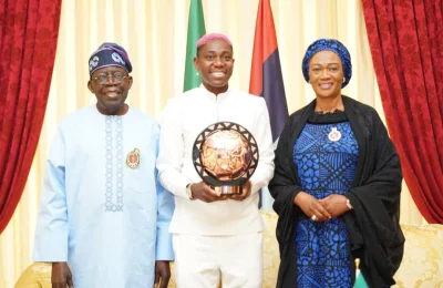Asisat Oshoala Presents CAF Award To Tinubu, First Lady (Pictures)