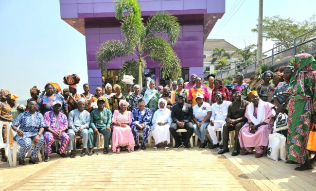 Foundation empowers 100 widows with cash gifts in Ogun