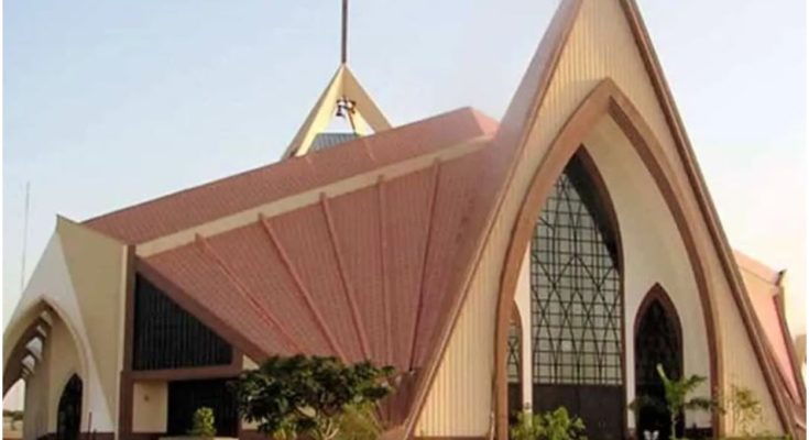 “I’m A Ritualist, It's Biblical" – Nigerian Pastor Tells Congregation