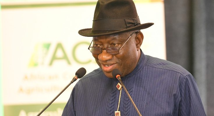 Jonathan preaches love, unity on Christmas