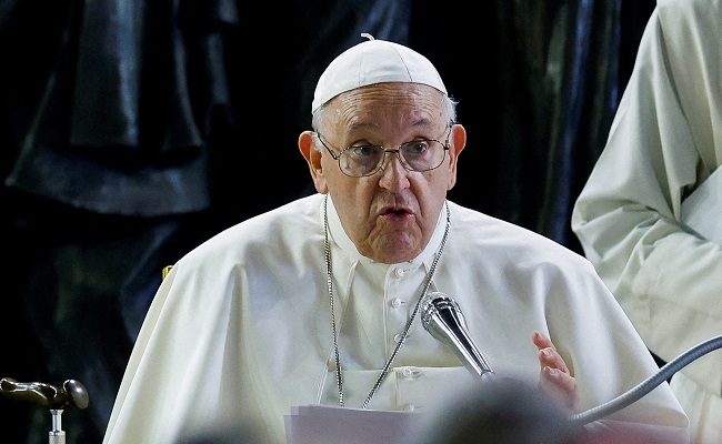 Pope calls for end to Gaza war, freedom of hostages