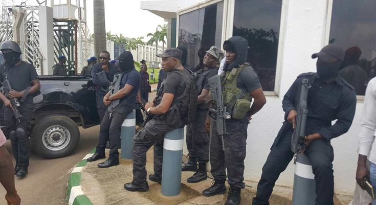 Two Injured As DSS Operatives Clash With NSCDC Officials In Edo