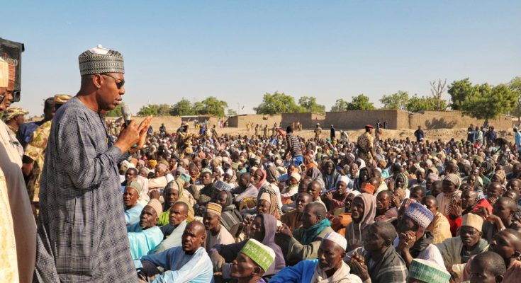 Zulum distributes N100m to 10,000 vulnerable families in Borno LG