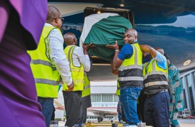 Akeredolu’s Body Arrives From Germany (Pictures)